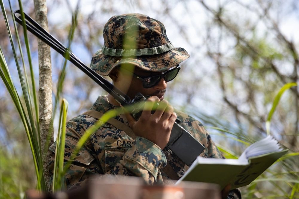 3d_Marine_Div's tweet image. Our #Marines with 3d Littoral Logistics Battalion, 3d Marine Littoral Regiment participate in a land navigation exercise at Marine Corps Training Area Bellows, Hawaii, to sharpen their tactical #proficiency. 

(@USMC 📸 by LCpl Malia Sparks)