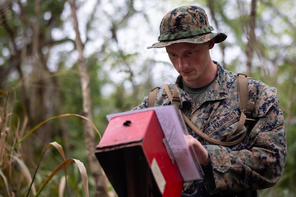 3d_Marine_Div's tweet image. Our #Marines with 3d Littoral Logistics Battalion, 3d Marine Littoral Regiment participate in a land navigation exercise at Marine Corps Training Area Bellows, Hawaii, to sharpen their tactical #proficiency. 

(@USMC 📸 by LCpl Malia Sparks)