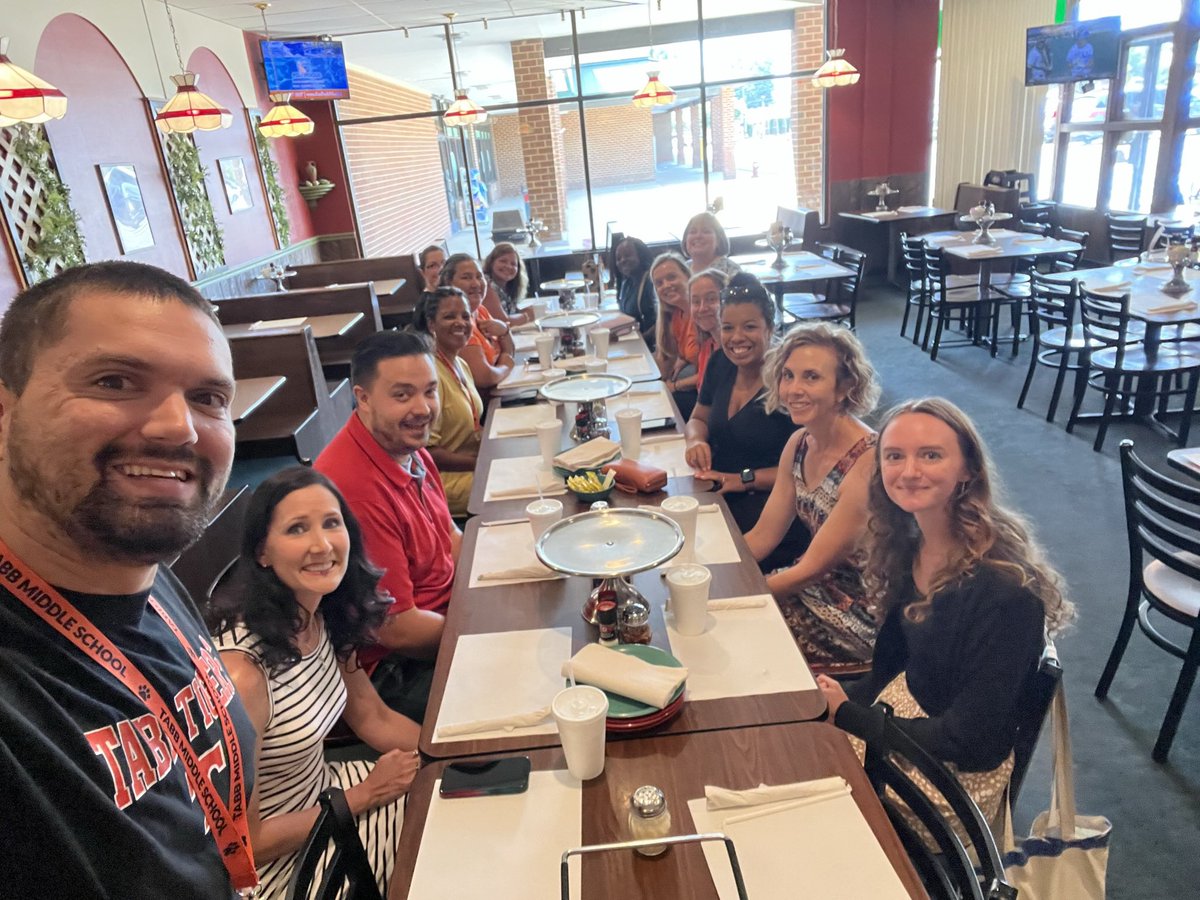 Mr_Friedman1's tweet photo. New Teacher Lunch! These Tigers are ready to Roar! Let’s gooooo @AshleyBullock07 @AmourMickel @TabbMSfamily https://t.co/AVtYxHCvCb