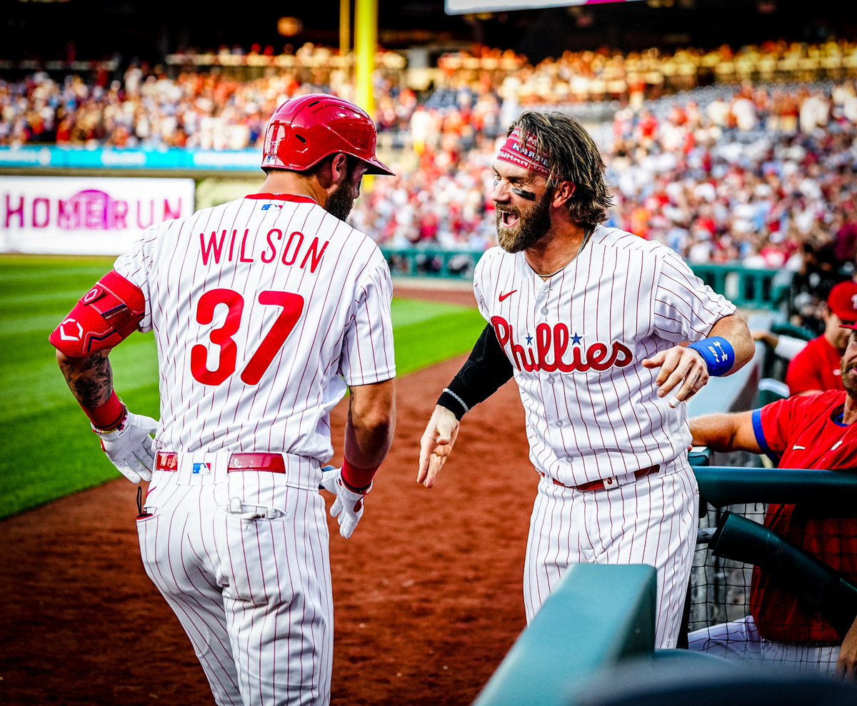 Phillies tweet picture