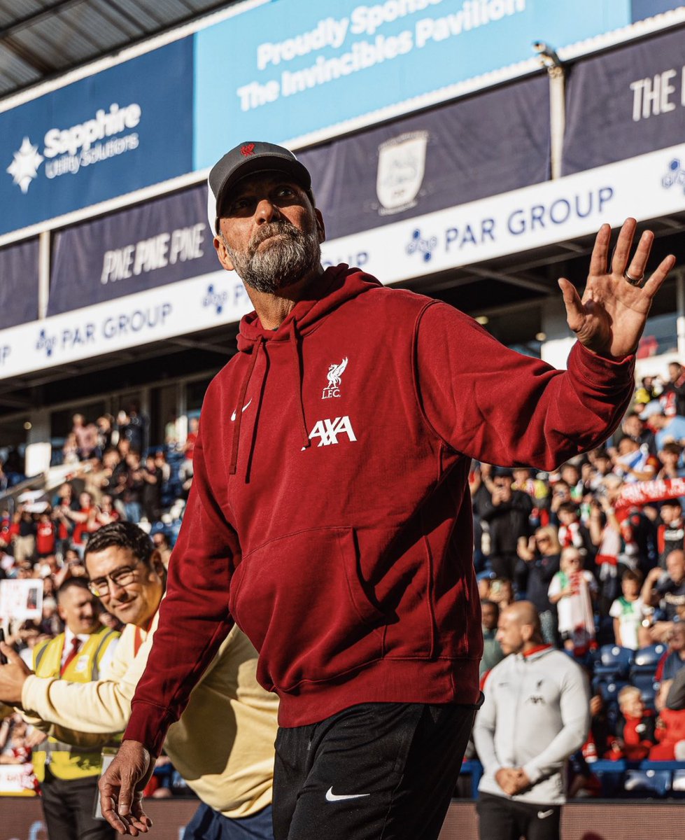 LiverpoolXtra's tweet photo. We have the best coach in the world, it's not his fault but rather that of the management. #FSGOUT https://t.co/lPNFDDWh0v