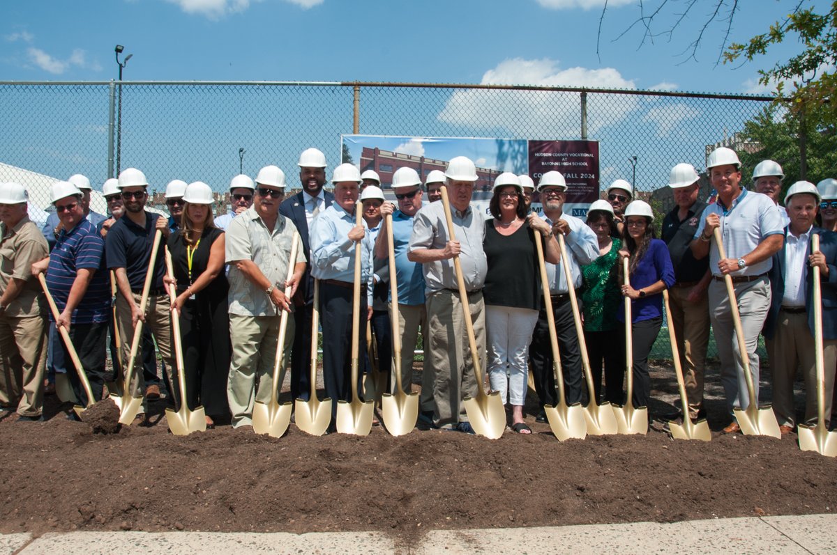 hcstonline's tweet photo. Thanks to everyone who came today to celebrate the groundbreaking for the new Bayonne Vocational High School! The new school, being built in partnership with the Bayonne Public School District, will serve students from the county grades 9-12, and is set to open in 2024! https://t.co/rGh6FLr0kB