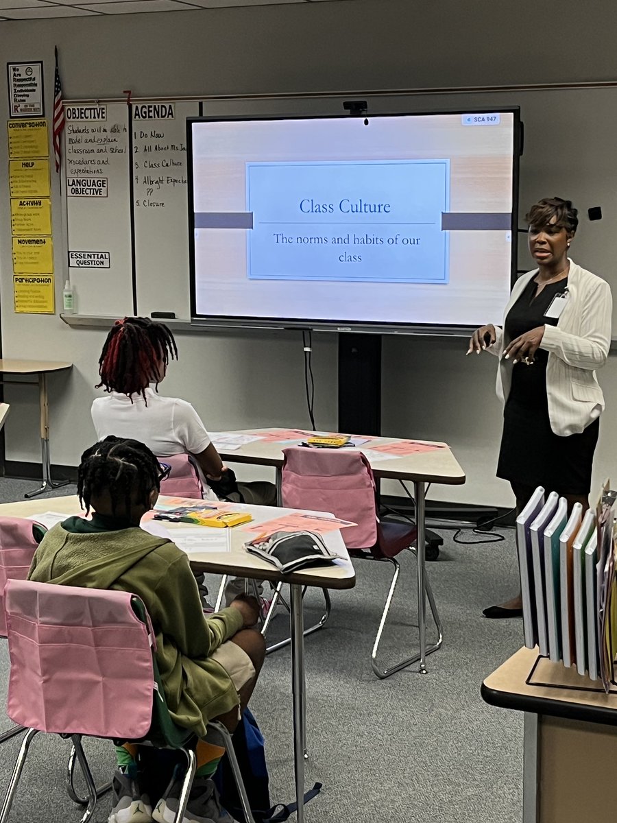 AlbrightMS's tweet photo. Strong start! Teaching expectations. #significant72 #TheWarriorWay @AliefPASS https://t.co/F5rku69qZ5