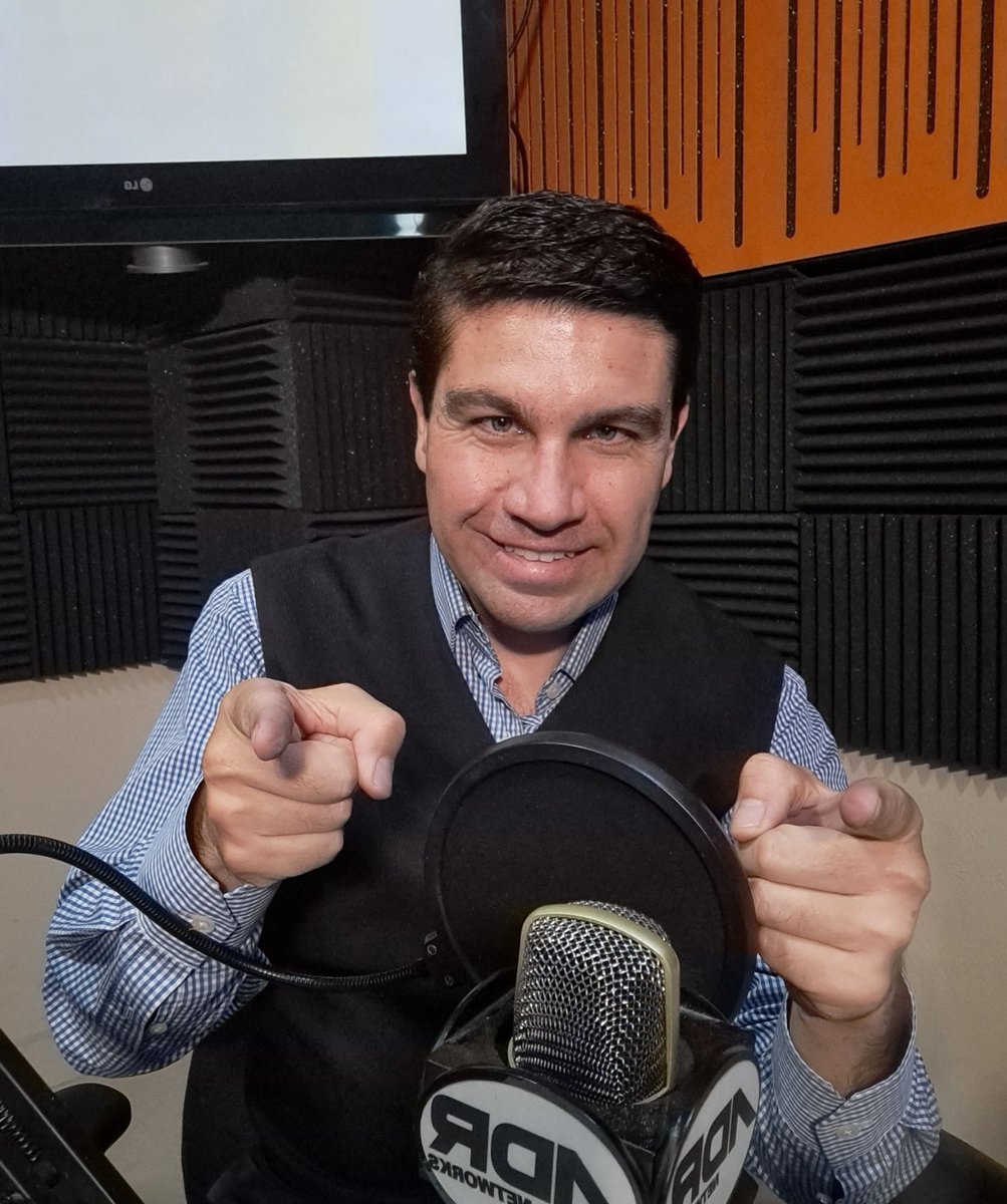 JMRivaPalacio's tweet photo. Los miércoles a las 6 pm tenemos una cita en #FactorTotal. Hoy vamos a hablar de Biodesprogramación y del modelo de negocios Carsharing. Además @El_Campos con su cápsula #TecTOTAL por plataformas digitales de @adrnetworksmx y por @noticiasmiled #ActivandoTusSentidos https://t.co/xeuYn2pDPS