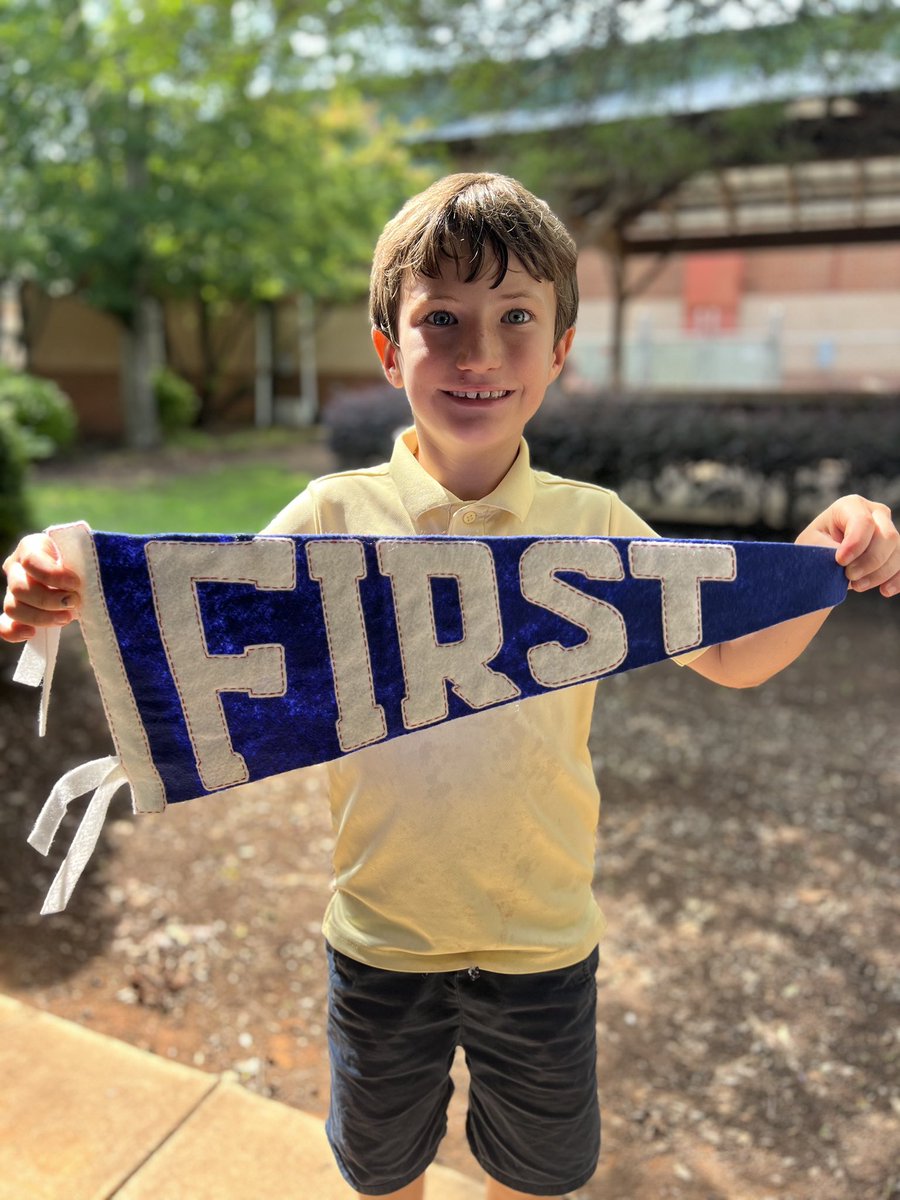 RBESRockets's tweet photo. Our first graders are all smiles! 😄After hearing the story, First Day Jitters, students discovered that everyone is nervous their first day/week of school. #firstgrade #rocketsway https://t.co/71DTroyCqD