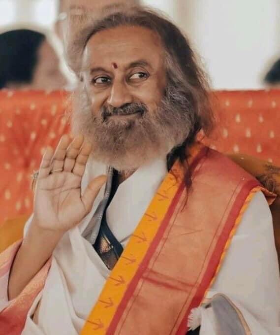 JGDSwamiji's tweet photo. Deep inside somewhere, you feel a fine vibration that touches. That is Grace. And whenever Grace flows, you will find Gratitude.
#Gurudev @SriSri #RaviShankar ji🌻🌼 https://t.co/6Tq2EdfAWe