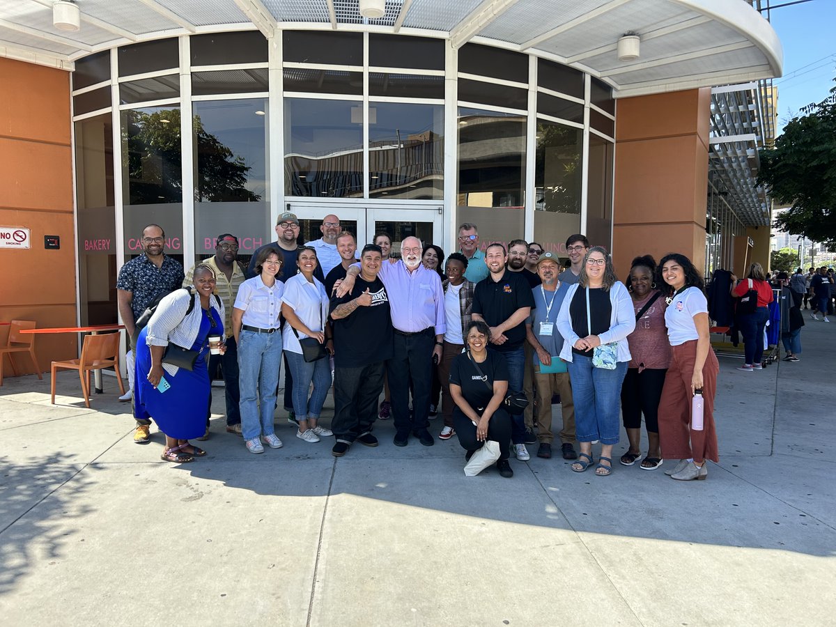 Back 2 Work had the opportunity to attend the annual Homeboy Industries Global Network Gathering in Los Angeles. We were happy to learn more about Homeboy and how we can serve our communities.

#BCOEB2W #ButteCOE #ProudToBeBCOE <a href="/HomeboyInd/">Homeboy Industries</a>