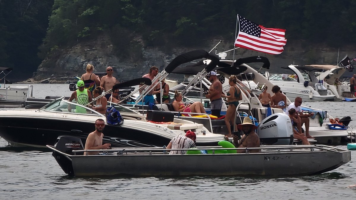 LakeBoaters_net's tweet photo. #LakeCumberlandBoaters.com https://t.co/H6EKx8dAEc