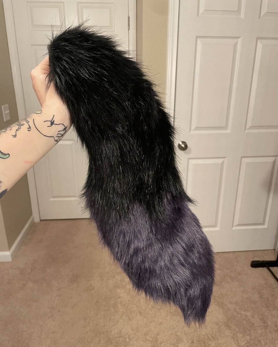 Couple of tails! 

#fursuitwip #fursuitmaker