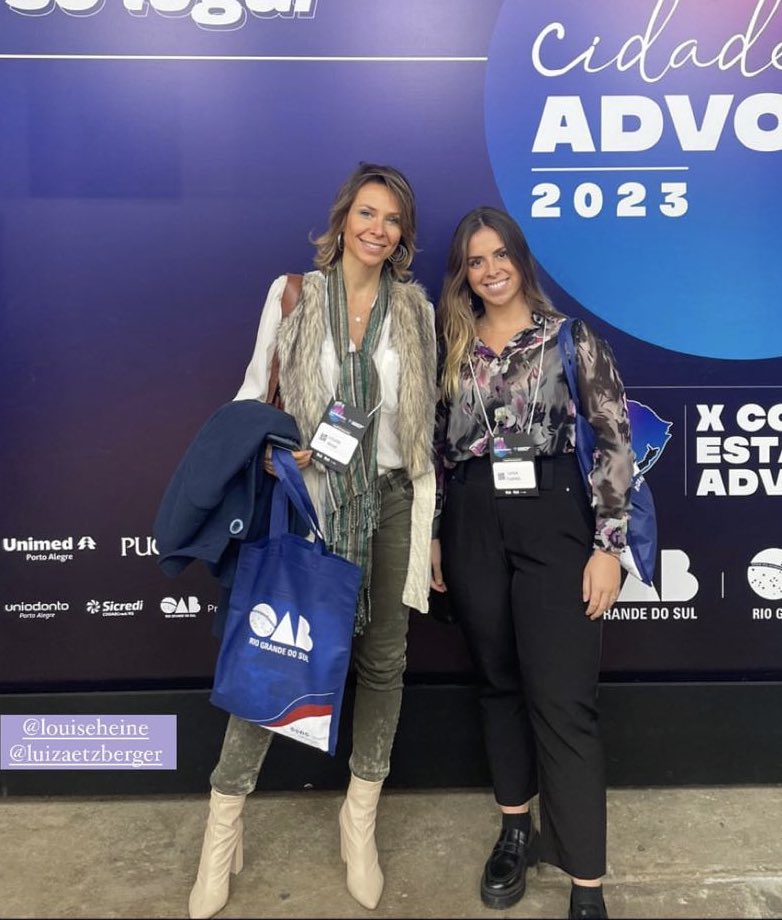 louiseheine's tweet image. Pausa para dizer que é muito bom trabalhar com o que se ama e com quem se ama. A Lulis e a Íris são presentes que ganhei da AD2L. 💙 #esg #lgpd #compliance