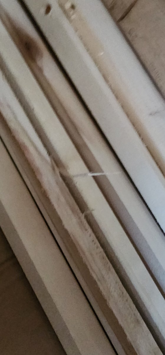 KosherTequila's tweet photo. @Steinhafels How is this split wood on the multi-hundred dollar frame even acceptable to put a mattress atop of? Every board has splitting on it. Were there no quality checks? https://t.co/i8Buekyj8U