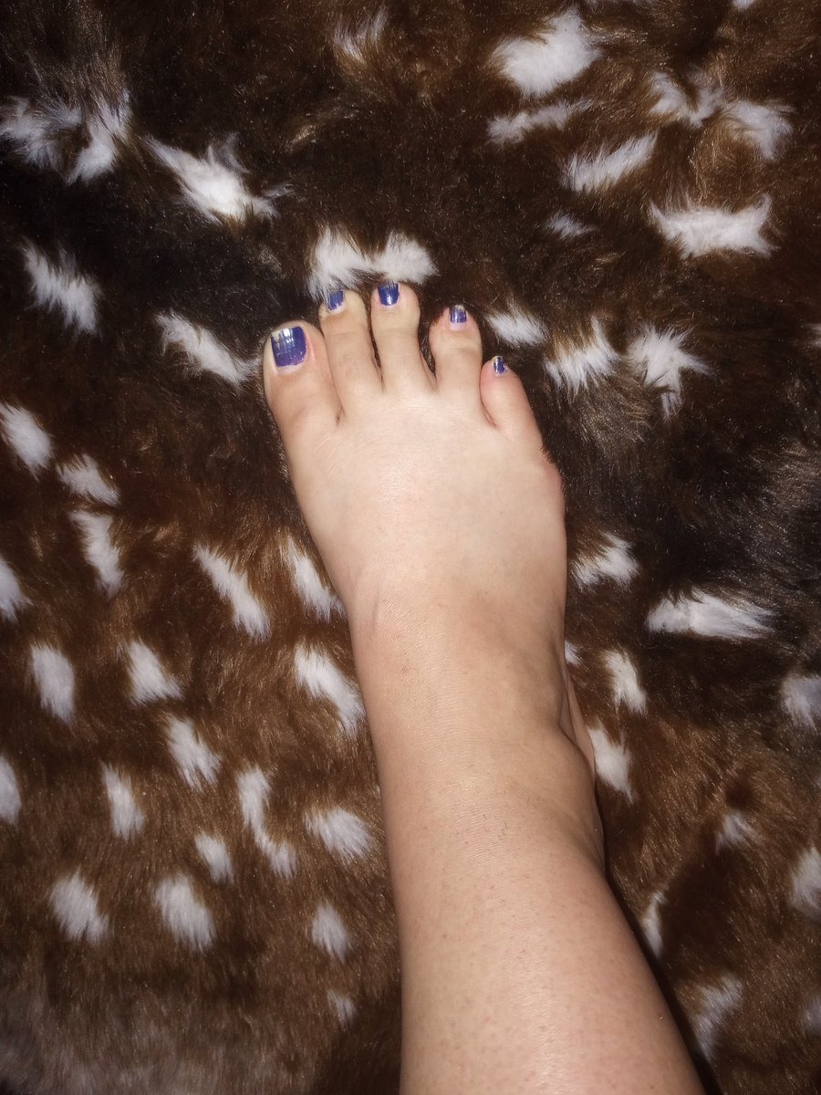 fingoddess251's tweet photo. Past time for these little piggies a pedi... https://t.co/glweGy0h1L
