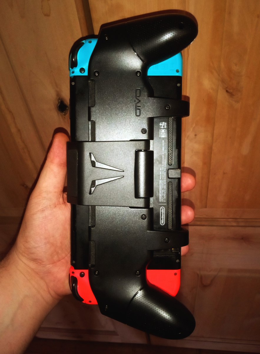 all_nostalgic's tweet photo. Got a Nintendo Switch Grip upgraded with a adjustable stand and 5 game slots in the back I recommend this to anyone who has a Switch.
#90sKid #Gaming #Nintendo #NintendoSwitch #SwitchGrip https://t.co/1Mm4vxAaFu