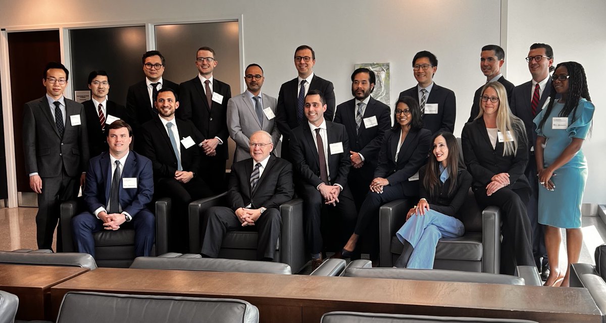 Wrapped up the AATS-CCF Honoring our Mentors symposium. 21 chief residents from 19 hospitals all picked up pearls on leadership and career success ⁦<a href="/LarsSvenssonMD/">Lars Svensson</a>⁩ ⁦<a href="/AATSHQ/">AATS</a>⁩ ⁦<a href="/CleClinicHVTI/">Cleveland Clinic Heart, Vascular & Thoracic</a>⁩ ⁦<a href="/TSRA_official/">TSRA</a>⁩ ⁦<a href="/tssmn/">CTSurgSocMedNetwork</a>⁩ ⁦<a href="/AHAScience/">AHA Science</a>⁩ ⁦❤️