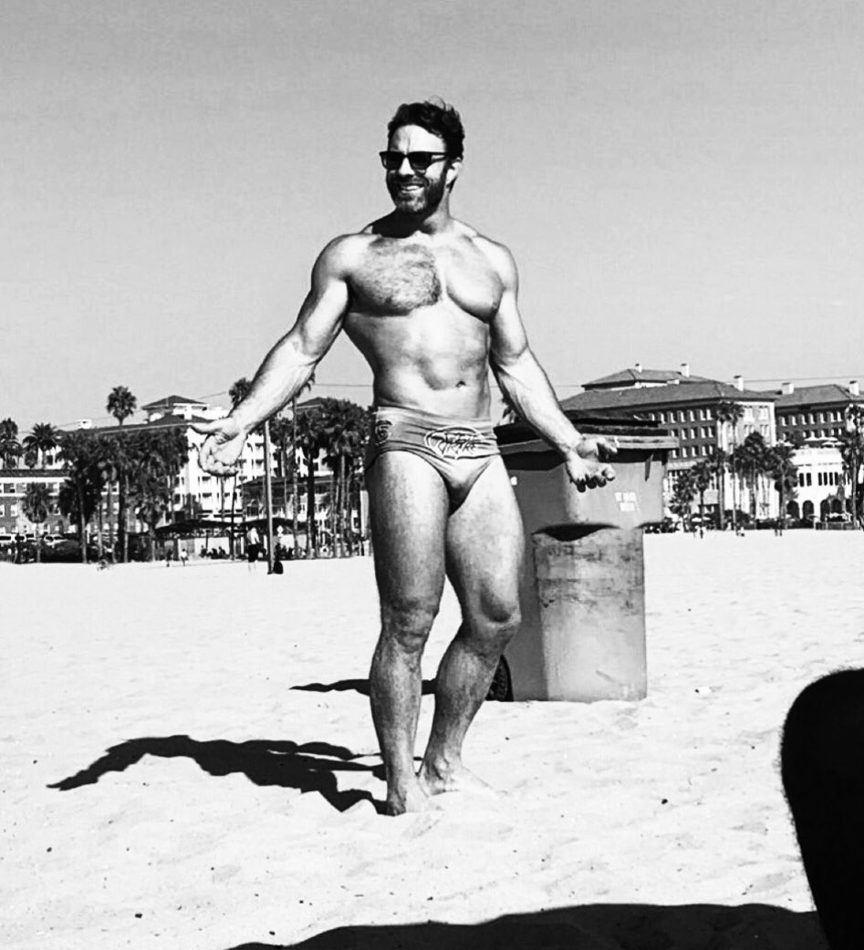 Hide ‘ya girl or man. A Megastar has arrived.