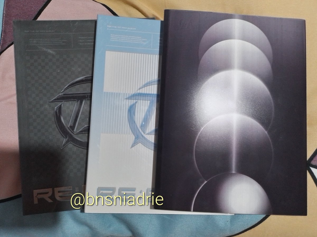 bnsniadrie's tweet photo. wts lfb ph to1 unsealed album

• ₱300
• w/ free running toogether
• intl buyers with ph address ⭕️

# reborn version kyungho woonggi set realize real jaeyun chan donggeon jisu chihoon minsu jerome 티오원 재윤 경호 제롬 민수 웅기 제이유 지수 치훈 찬 동건

#nariesells https://t.co/5PWoBlpxNG