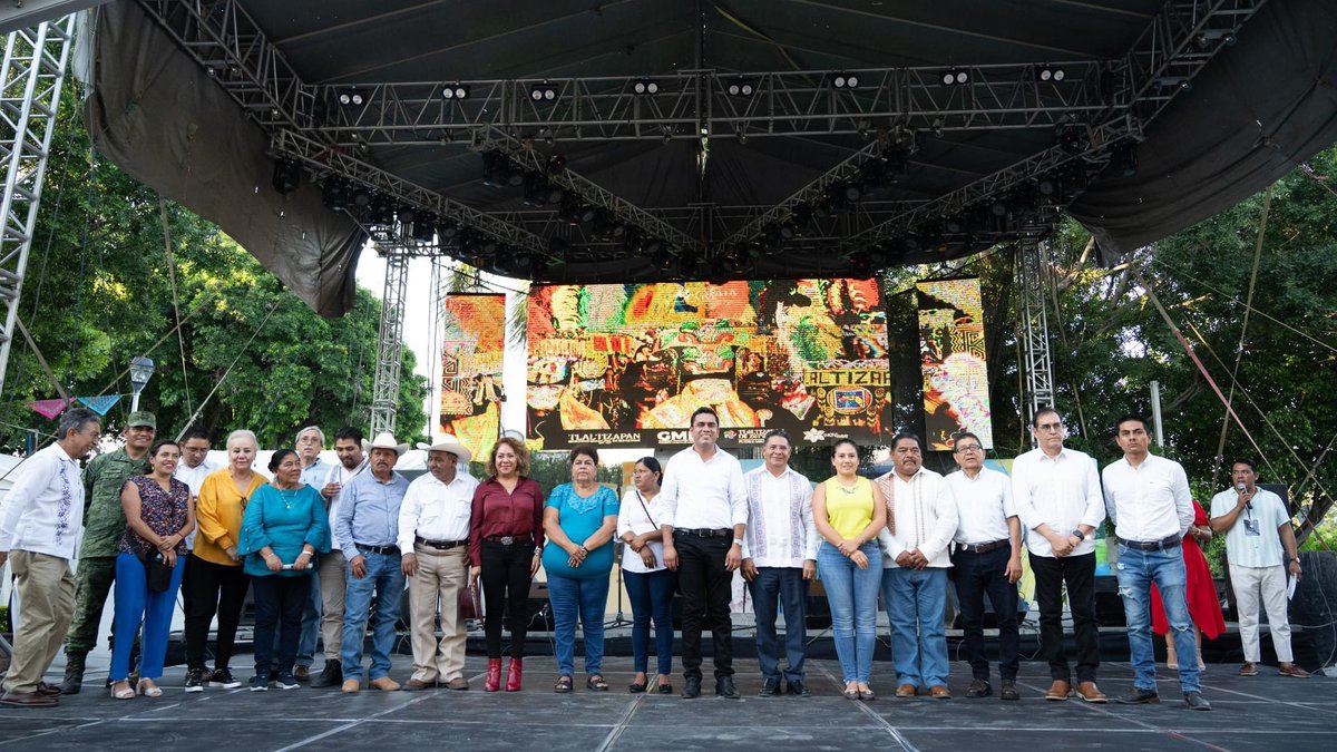 GMBMorenoBruno's tweet photo. Inauguramos el Segundo Festival en Tlaltizapán Zapata Vive, es un orgullo llevar sangre revolucionaria y mostrar toda la riqueza qué hay en el nuevo Pueblo Mágico de México. 

#FestivalZapataVive #ZapataVive #Tlaltizapán #TlaltizapánDeZapata #TlaltizapánPuebloMagico https://t.co/FOycgvz3qa