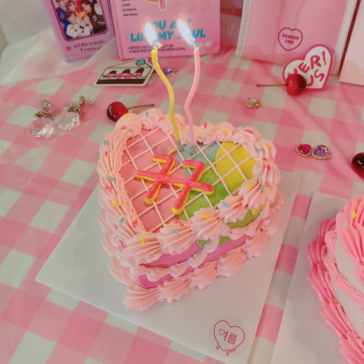 KNK_VR's tweet photo. 💖🍯2023년 8월 생일 파티🦊💖

#베리베리 #VERIVERY #VRVR
#호영 #HOYOUNG
#HAPPYHOYOUNGDAY
@the_verivery https://t.co/C0mUfpbUNZ