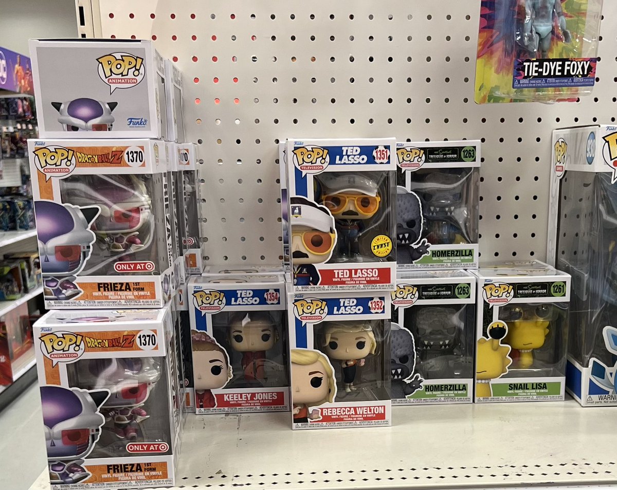 TheeUncleJerry's tweet image. No chase left behind!

Only my 2nd chase found in the wild. 1st at Target.

#NoChaseLeftBehind #TargetRun #TedLasso #DBZ #FirstForm
