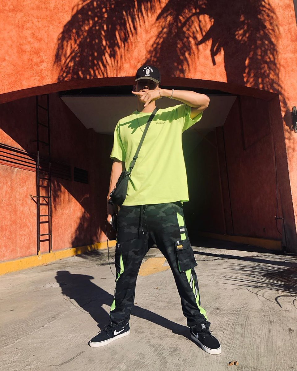 karditoszip's tweet photo. Me puse en mood #𝖈heck𝕞ate𓈒࣪敗者 y #𝕤neake𝚛s·𖦹n·𓊆𝟶𝟡𝟶𝟠𓊇 porque no iba perderme por nada del mundo el  #𝑚anji𖠇𓈒࣪𝕔ome𝑏ack⁩ y ver a estas preciosas brillar sobre el escenario 

ᝰ 𝐓𝐡𝐞 𝐛𝐢𝐠 クマ、#𝕭𝖔𝖐𝖚 ⋆ https://t.co/UGFf6l3eO5