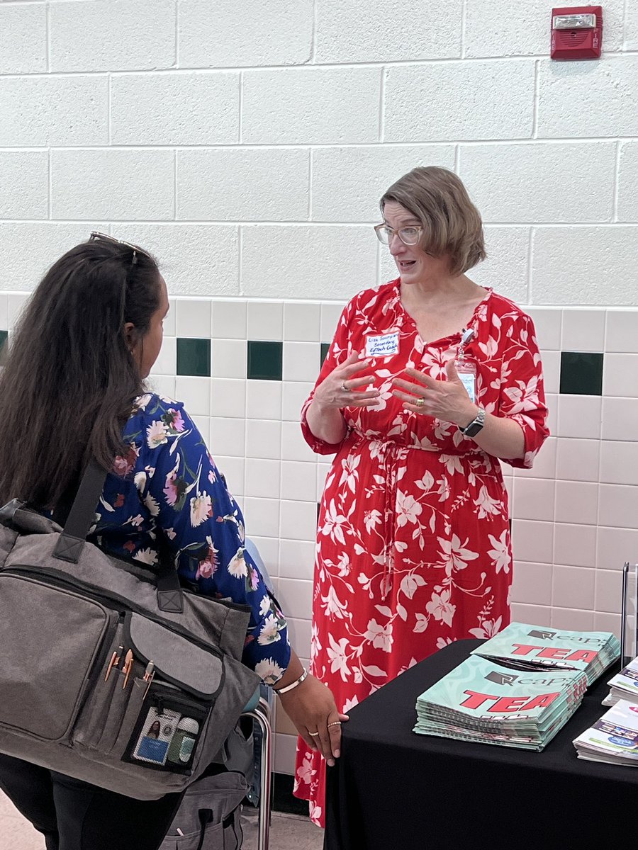 AnnKAnders's tweet image. An enthusiastic welcome with our #EdTechCoaches  @wcpsmd!  REIMAGINE learning⭐️#TIA23 @PL_WCPS @LScumpieru @coachpongratz @HurleBen