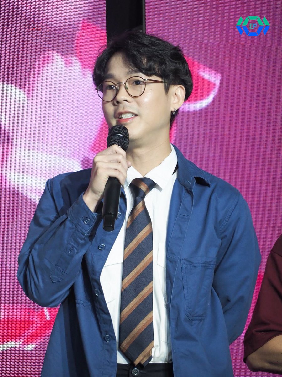 epnewsonline's tweet photo. #EPNEWS "เบสท์ ณัฐสิทธิ์" - "พิช วิชญ์วิสิฐ" ร่วมงานแถลงข่าวเปิดรอบปฐมทัศน์ MONDO "รัก|โพสต์|ลบ|ลืม" พร้อมขยี้ทุกความสัมพันธ์ 10 ส.ค.นี้
#BESTNUTTHASIT #PCHY
#มอนโดรักโพสต์ลบลืมxATLAS
#MONDO #มอนโดรักโพสต์ลบลืม https://t.co/w2YDIU58Vd