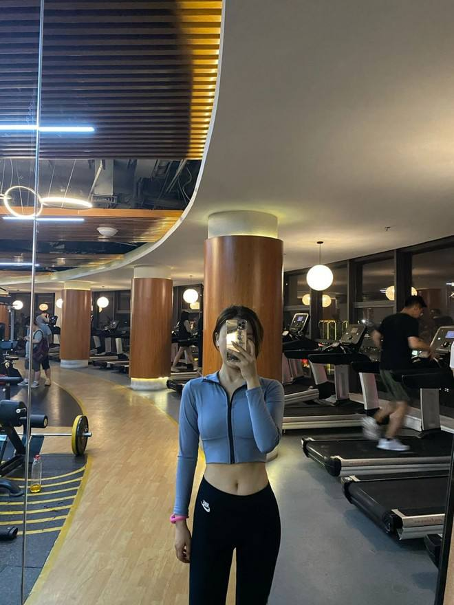 regiendrakece's tweet image. Exercising releases tension through endorphins from the brain.Relieves irritability and anxiety.Endorphins make the body feel good,relax the mind,and reduce tension and everyday stress. In other words, it's not just good for your body, regular exercise also improves mental health