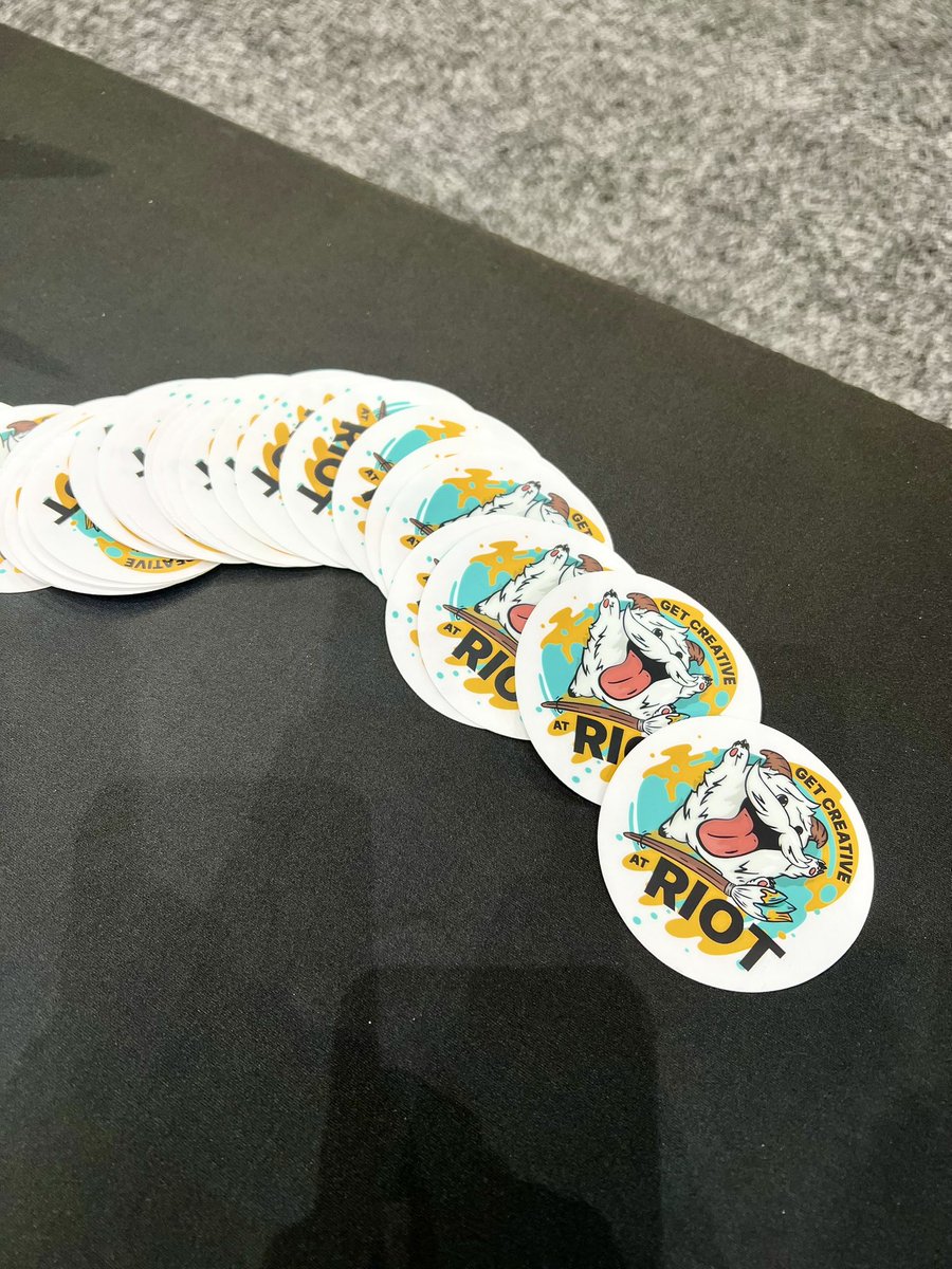YuchenLinArt's tweet photo. First time attending Riot Job Fair at Siggraph
Was fun experience and nice to talk with many talents!!!☺️ https://t.co/KQ1bucxXBf