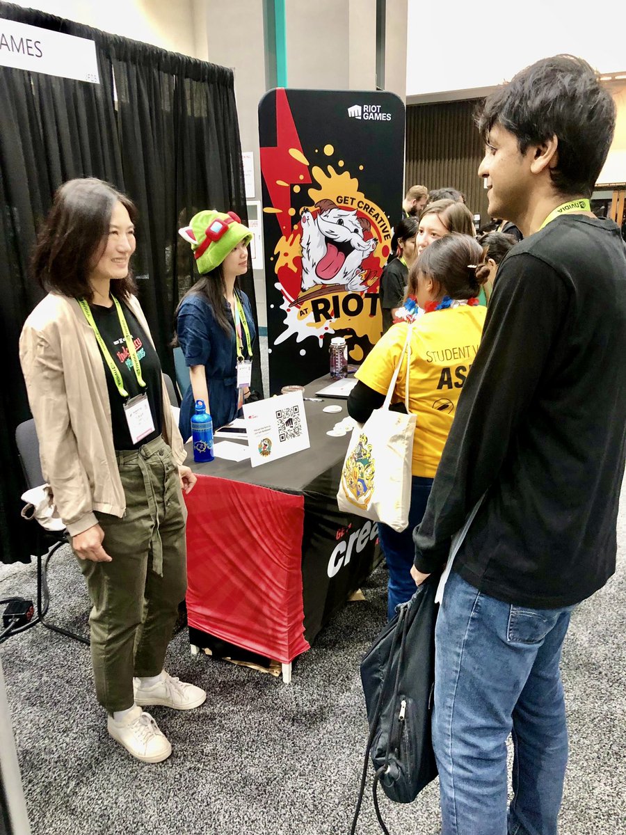 YuchenLinArt's tweet photo. First time attending Riot Job Fair at Siggraph
Was fun experience and nice to talk with many talents!!!☺️ https://t.co/KQ1bucxXBf