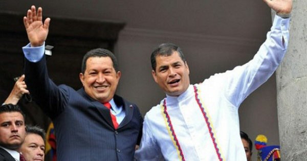 eduardomenoni's tweet photo. La izquierda comunista de Rafael Correa y el Foro de São Paulo acaban de asesinar al candidato presidencial de Derecha, Fernando Villavicencio en Ecuador, el socialismo asesina a sus rivales cuando ven amenazado su poder. Son tiranos y genocidas. https://t.co/8uNz4GJefP