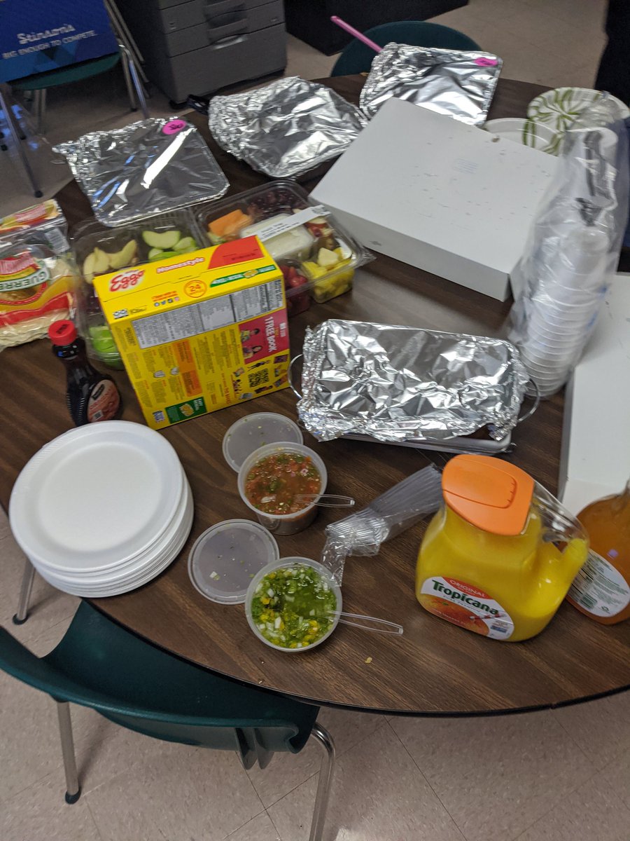 Mrs_Duhart365's tweet image. First few weeks into being a Site TOSA and I&apos;m loving every minute of it - grateful to serve our Mt. View Tigers and Teachers 💖🐯💖
#TOSA