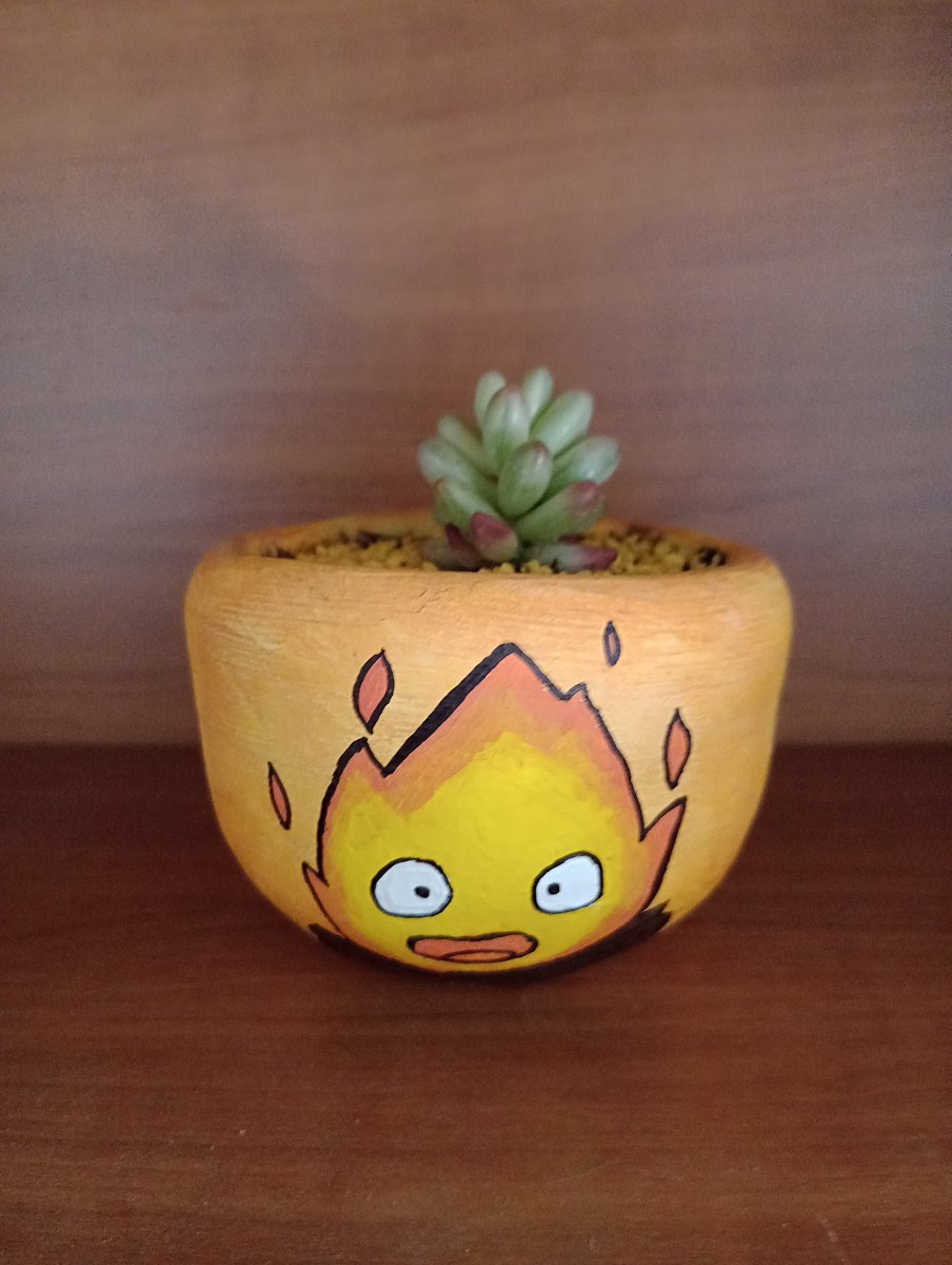 MichiSad_22's tweet photo. Uno inspirado desarrolla habilidades artísticas que no sabe ni de donde salieron /⁠ᐠ⁠•ﻌ•⁠ᐟ⁠\

Pequeño Calcifer 🌱✨ https://t.co/IBUJHSFilq