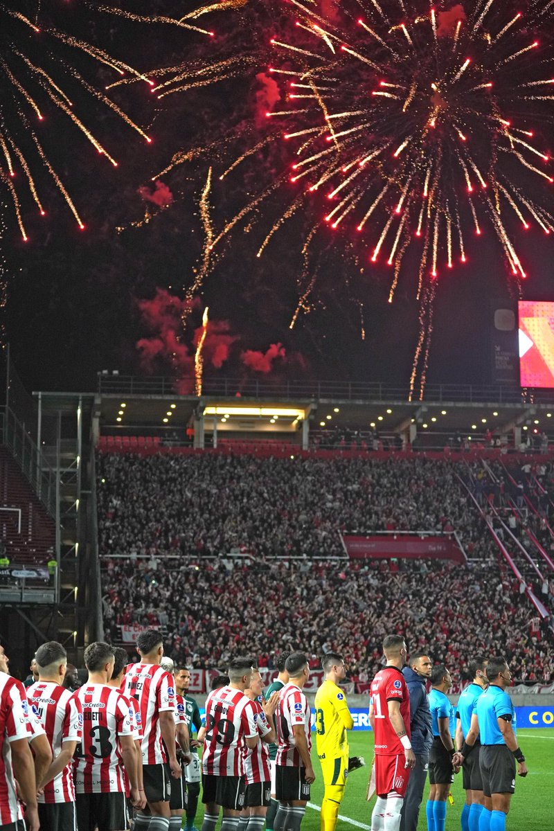 EdelpOficial's tweet photo. ¡Gracias por el recibimiento nos hicieron sentir como en casa! 🤫🎆 

📍 𝘾𝙖𝙨𝙩𝙧𝙤´𝙨 𝙋𝙖𝙧𝙠 𝙃𝙤𝙩𝙚𝙡 https://t.co/i19PzvtnXA