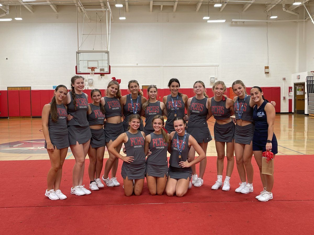 FoxChapelCheer's tweet photo. Day 3 of UCA stunt camp was a success!  Thank you to our instructor Sydney!! Alex, Trista, Sophie, Mare, Mia, Fiona and Cate - made All American!!  Congrats girls!!!! https://t.co/w8Nj8Ar98S