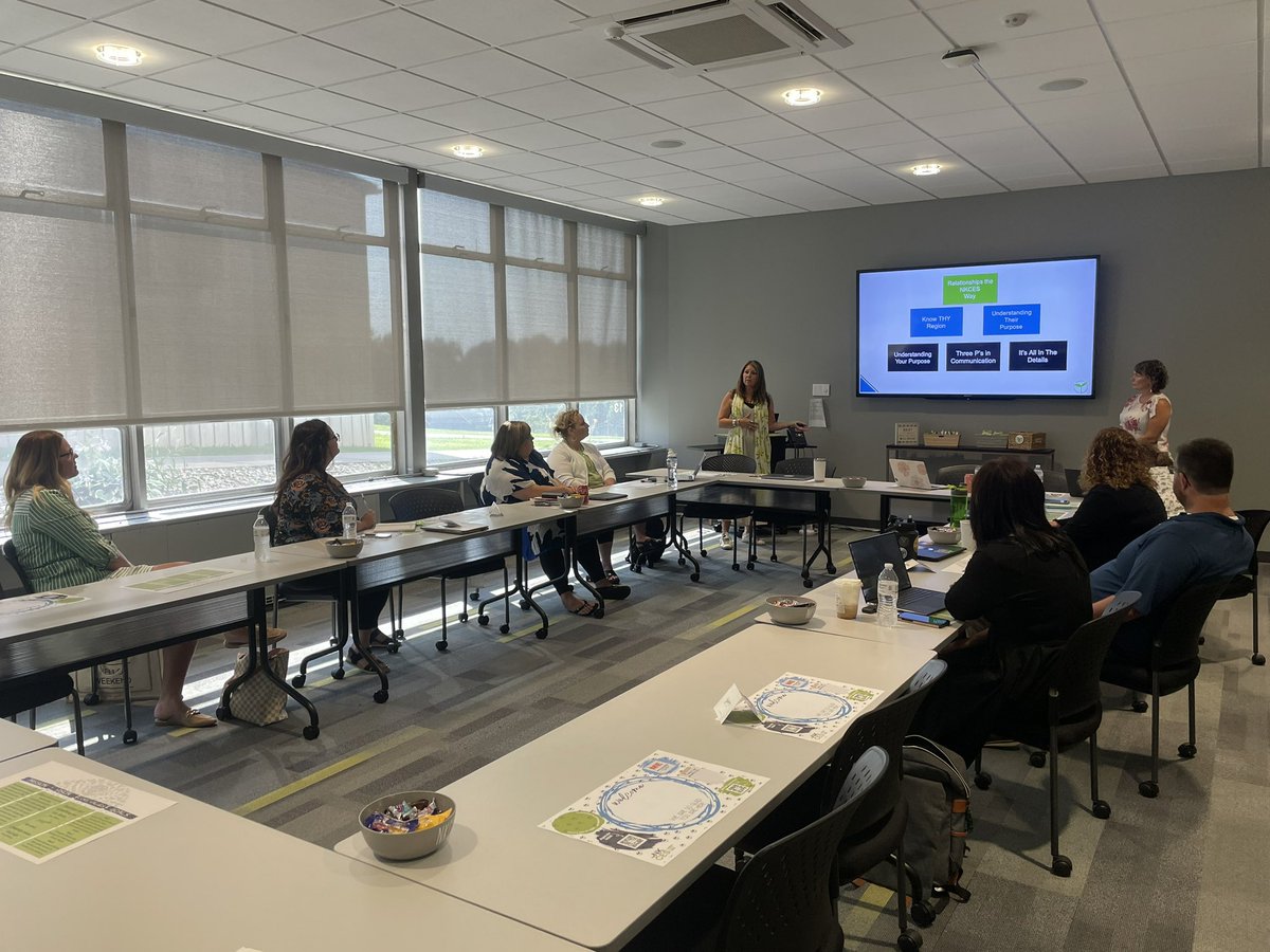 🌱Gettin’ our #ConnectGrowServe on w new <a href="/NKCESKids1st/">NKCES</a> Leader onboarding.

Watch out world… these #RippleMakers are ready to share their genius!🌎🤩💚

#YOUtothepowerofUS 

@naomicolliver <a href="/NKYBrianLPCC/">Brian Brentlinger</a> <a href="/CandaceLGibson/">Candace Gibson</a> <a href="/emilygiles04/">Emily Giles</a> <a href="/BlairHicks6/">Blair Hicks, Ed.S.</a> <a href="/BrittHowellKY/">Brittney Stevenson Howell</a>