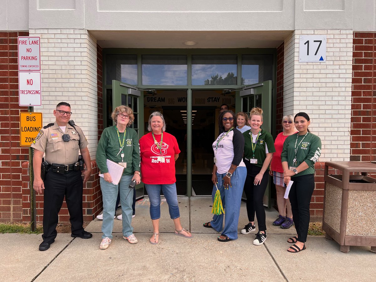 GaylePanthers's tweet photo. The 23-24 school year is off to a great start! Our entire panther family was back together again for the (official) #firstday!
We appreciate SCFRD for chalking the walk and Sergeant Kyle for joining our arrival team!
#gmspanthers #gmspantherstrong #scfrd #Engine12 #SRO https://t.co/KELedKHUvs