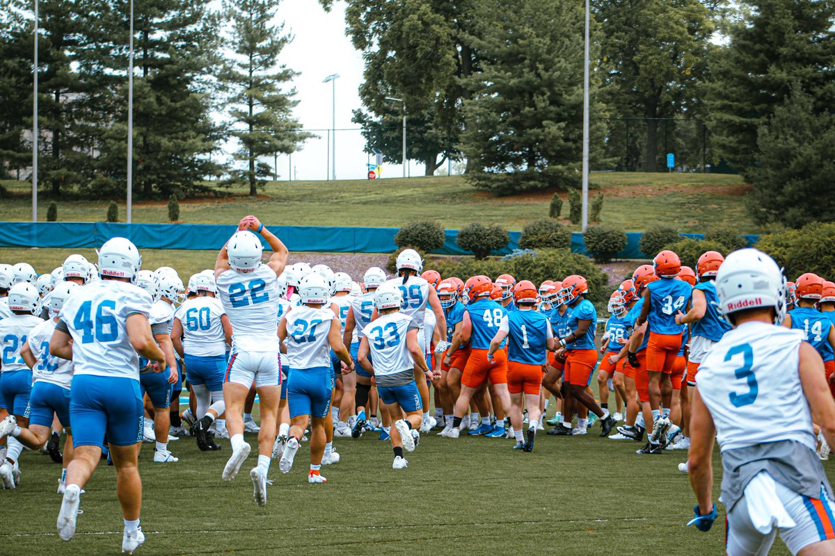 UWPlattFootball's tweet photo. Fall Camp is in full Swing! ⛏️⛏️ Practice 1 ✔️ #SwingTheAxe https://t.co/bTvXe3D1UX