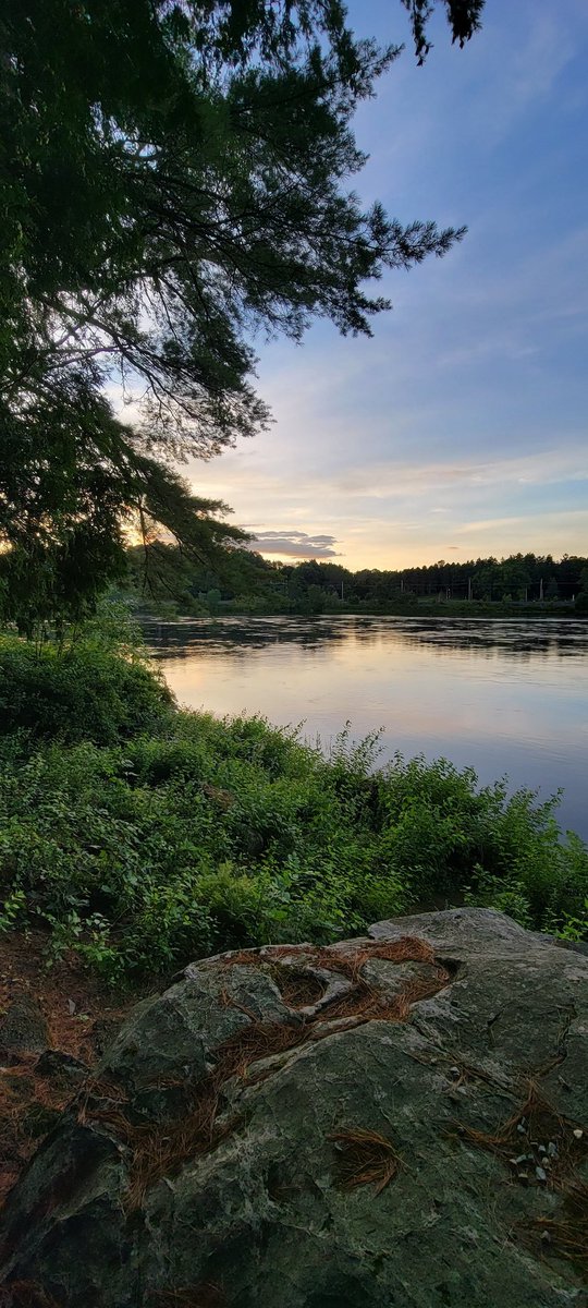 GSn04401's tweet photo. Tonight we had a meeting at the Salmon Club and heard from the Penobscot River Paddling Trail Club. They've established a 100 mile paddling trail from Medway to the sea complete with 10 rustic campsites along the way. It was a gorgeous evening! #getoutside #PRPT #mainethings https://t.co/oC6ZEt3ymL