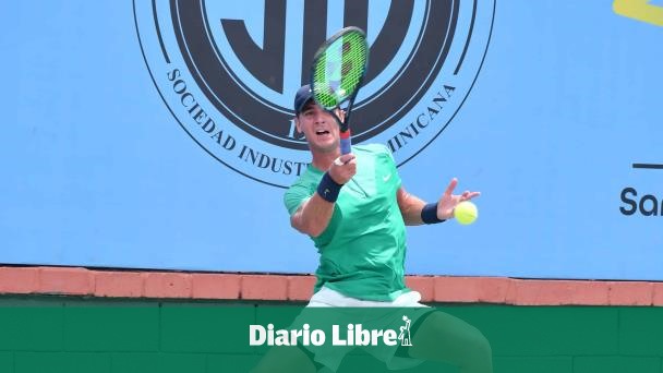 DiarioLibre's tweet photo. 🎾 | #Tenis | Bertran se impone a Hardt en el RD Open 2023
🔗https://t.co/inXiCc65ik
#DiarioLibre #Bertran #Hardt #DeporteDL #RDOpen https://t.co/ALRkY1L5ej