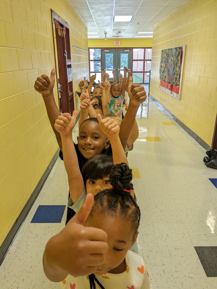 kkbkat's tweet photo. What a great first day in K! #ccesdukes #WeAreCUCPS https://t.co/u8VgkOzPmZ