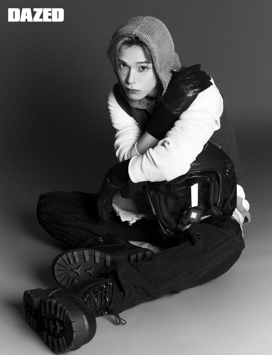 FIND OUR TREASURE

이미 충분하지만 더 새롭게 빛날 걸 알아.

It's enough already, but we know it'll shine more anew.

#트레저 #TREASURE

더 많은 화보와 기사는 <데이즈드> 폴 에디션에서 만나볼 수 있습니다.