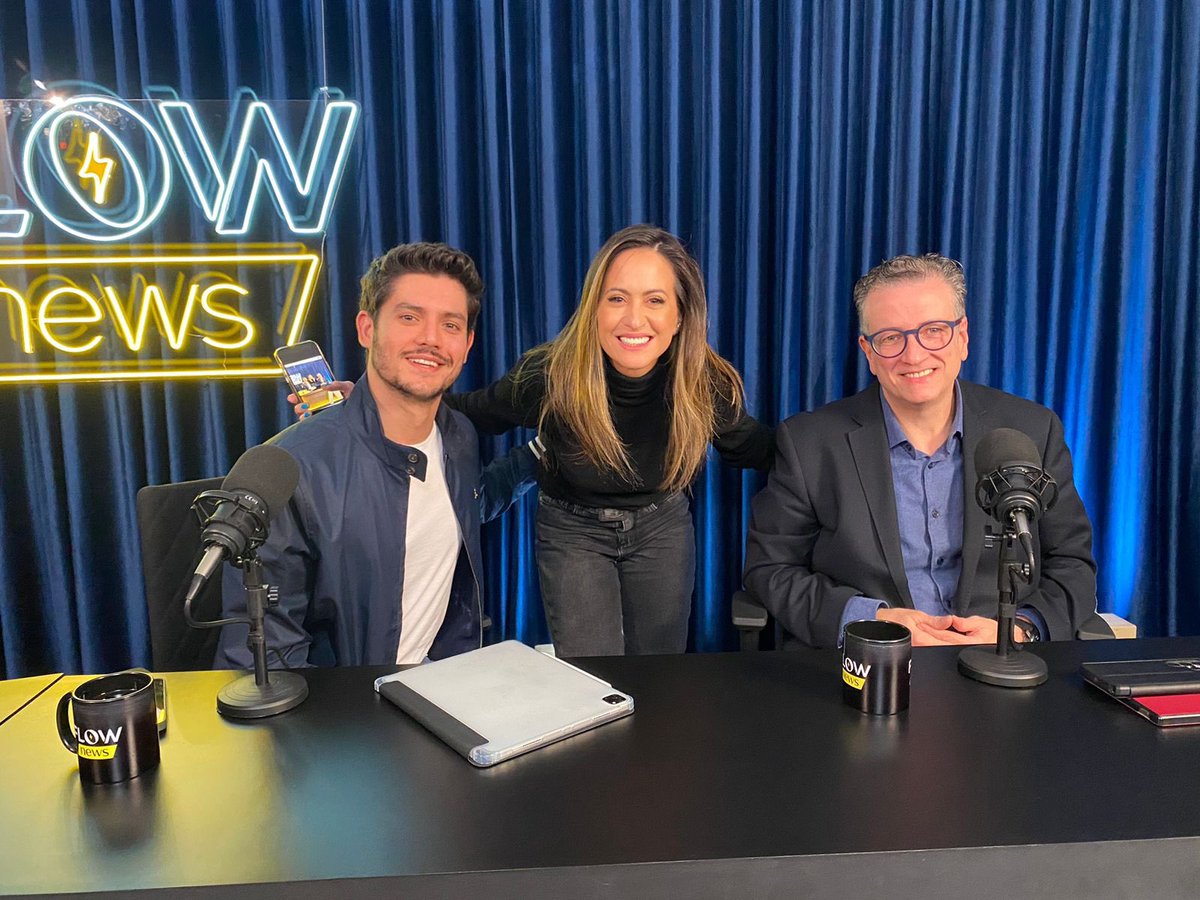 uriafancelli's tweet image. Adorei participar do #FlowNews ao lado do Professor @CMeloPolitica 
Obrigado mais uma vez @marcelamrahal nossa host querida! ❤️