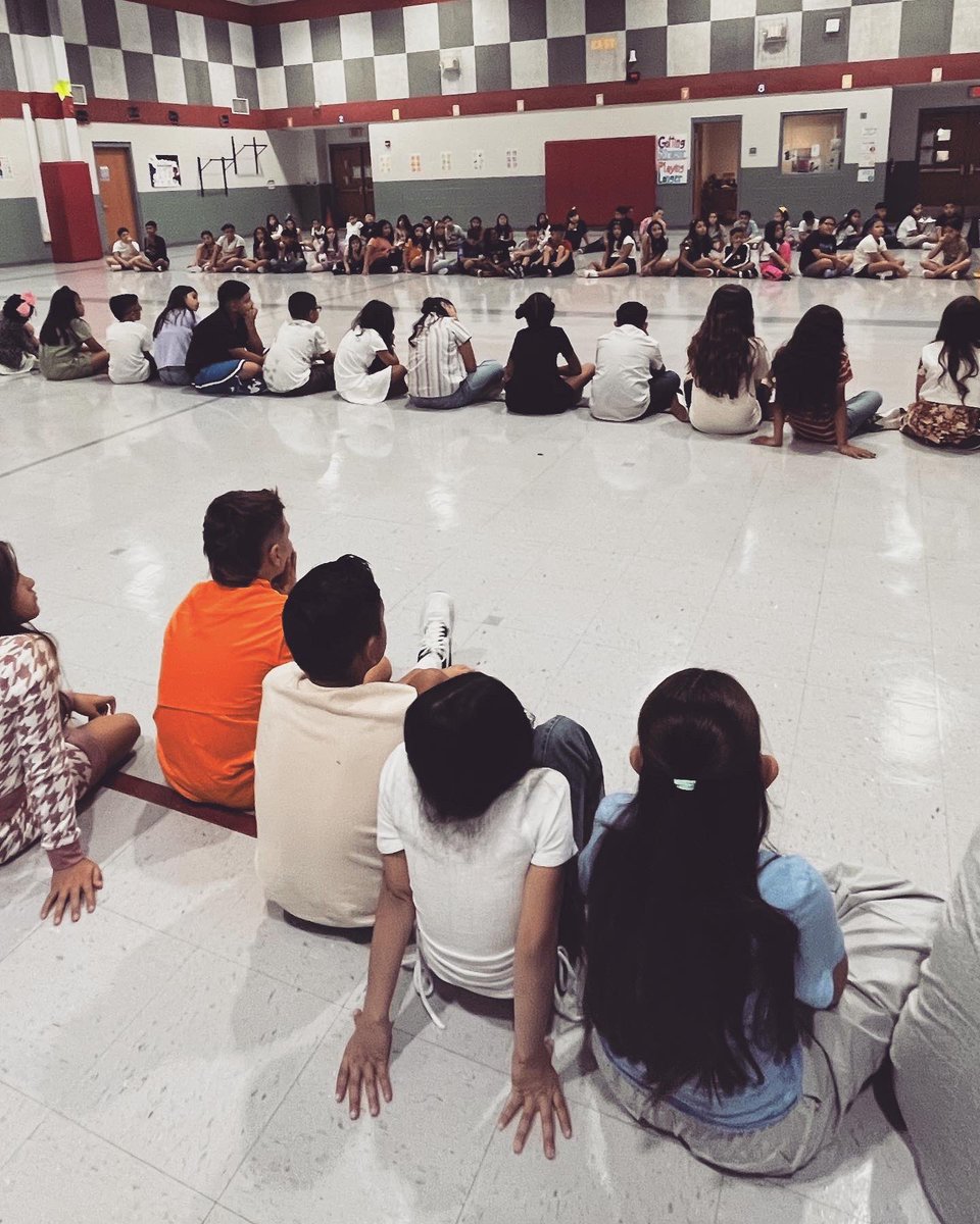 MilamMagnet's tweet photo. Some first day of school pics!! We learned so much, had some fun, and enjoyed our day together!! We are looking forward to a great year! #ECISD1stday #ItsOURtimetoSHINE 😁⭐️✅ https://t.co/5S0RKTL9mN
