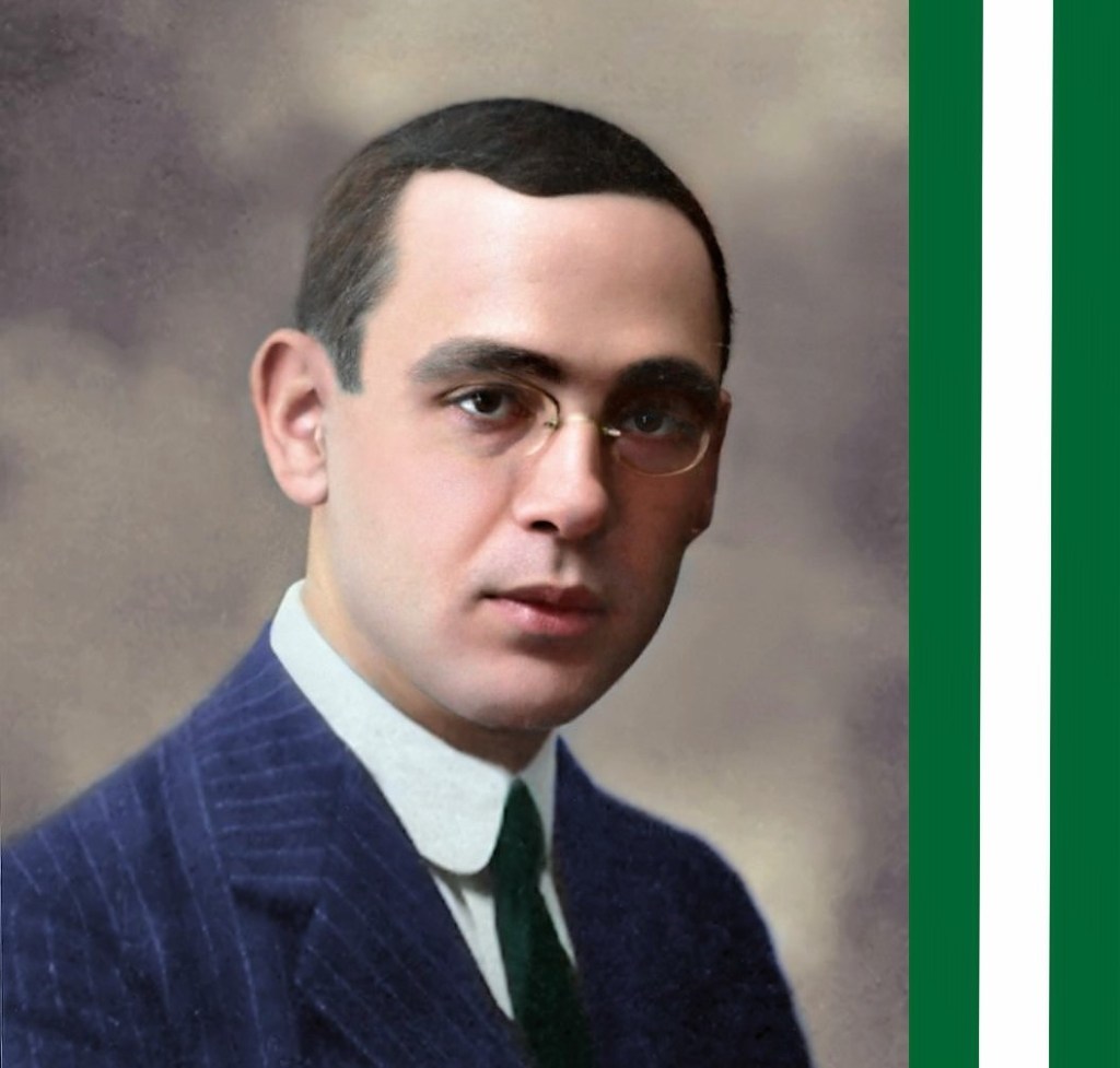 MemoriaHis's tweet photo. 10 de agosto de 1936. Los fascistas fusilaron por la noche a Blas Infante, ensayista, notario, abogado, político repúblicano y padre de la Patria Andaluza.
Sigue perdido en una fosa. El jefe de sus asesinos, Queipo de Llano, ha estado enterrado con honores en un templo de Sevilla https://t.co/EwjYFjVtQY