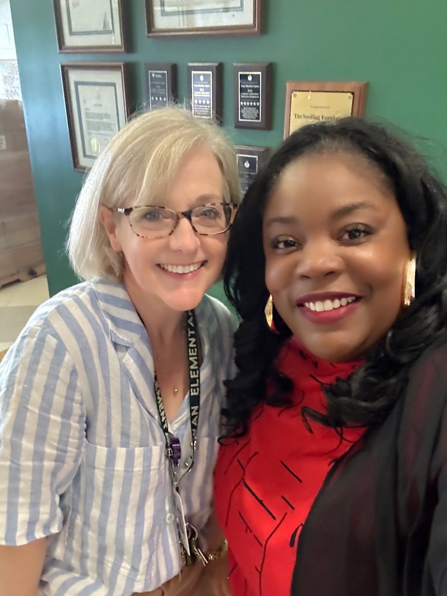 La Kesha Drinks tweet media