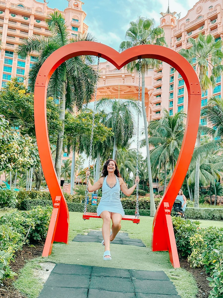 ssourant's tweet photo. Bahama Mama♥️ July 2023 https://t.co/qu36HFZQPR