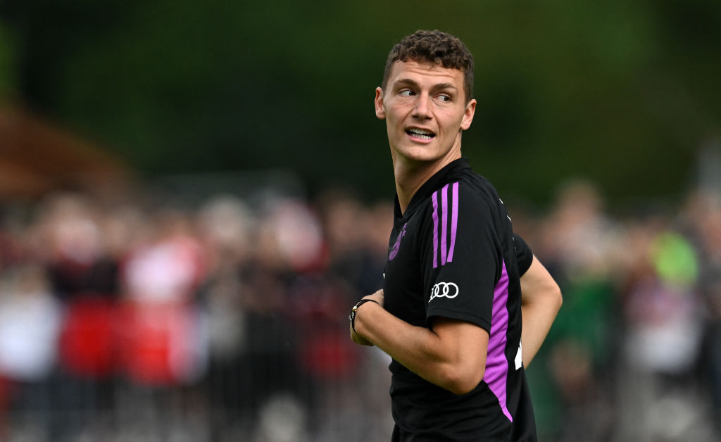 Benjamin Pavard, open to leaving Bayern this summer and keen on Manchester United move. He'd love to join the club and try Premier League experience 🔴🇫🇷

Ten Hag will decide soon fav option between Pavard and Todibo; backup option, Tapsoba.