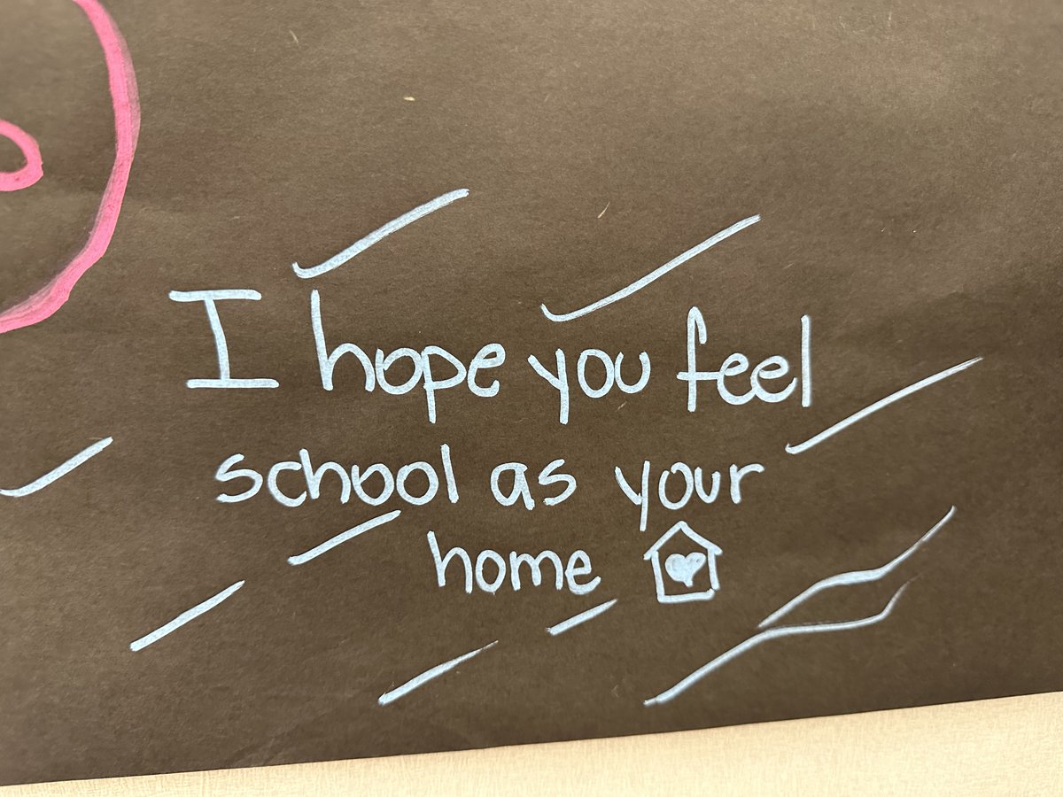 MarlenePrice94's tweet photo. What is your hope? @Wellington_Elem staff wrote our hopes for our students for the new school year. It's going to be a great year to SHINE BRIGHT! #shinebright #wesroars #onelisd #betheone https://t.co/BXUm0P5gwP