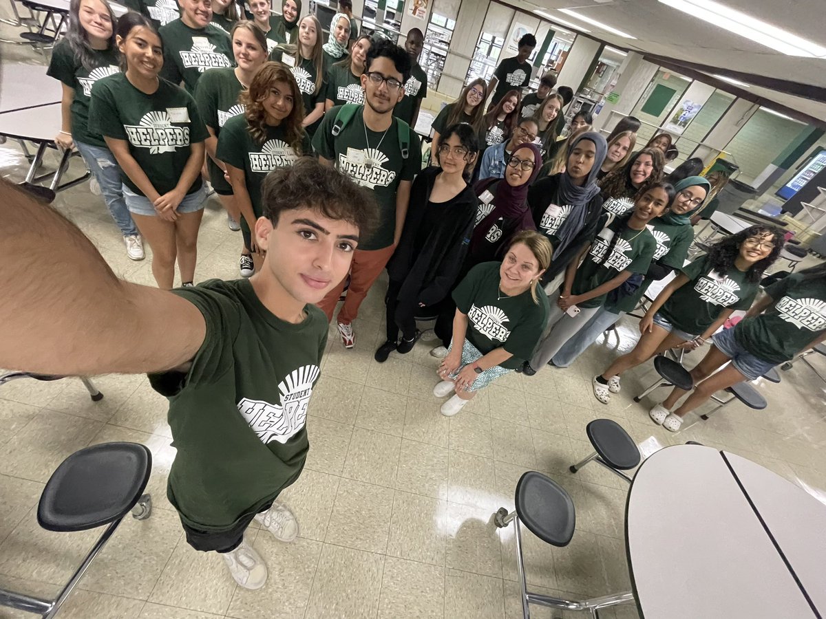 Enjoyed spending the day with Student Helpers for Freshmen Family Night. #olchspride