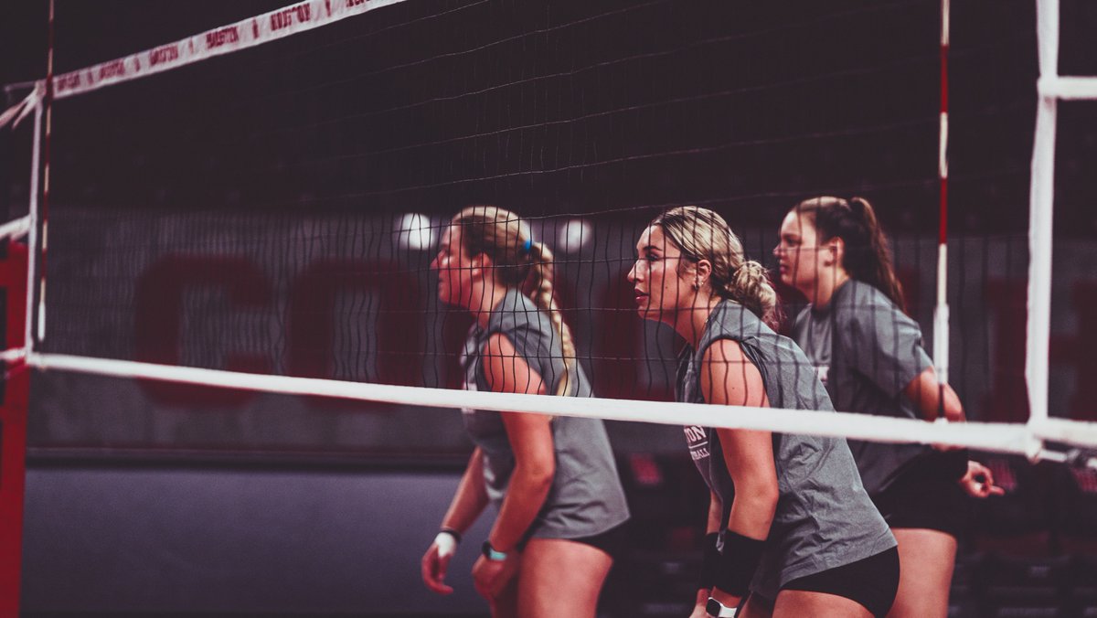 UHCougarVB's tweet photo. Back in the lab 🧪 https://t.co/WnPGqoMhOy